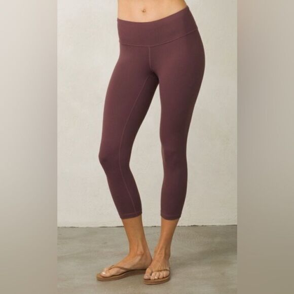 PrAna Cropped Leggings Mid Rise Purple Fitted Active Womens Small Yoga Workout - Picture 1 of 10